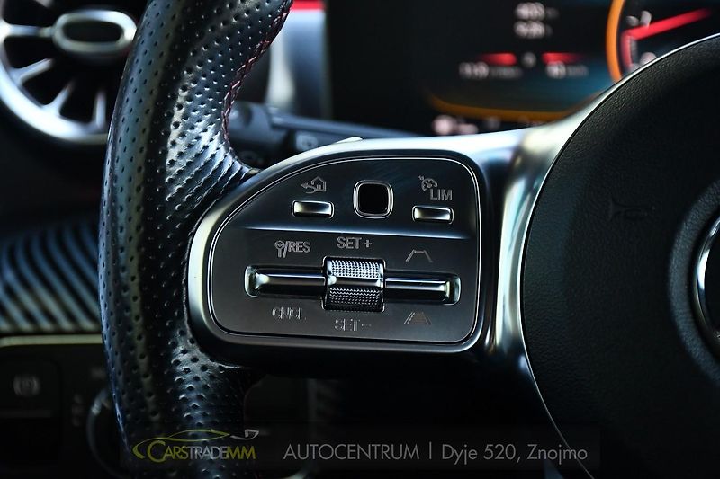 Mercedes-Benz Třídy A A 35 AMG 4MATIC AERO - fotka 24 z 55