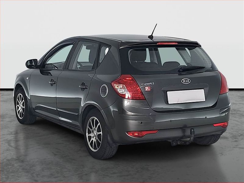Kia Ceed (2010) 1.4 CVVT, Park. senzory - fotka 4 z 14