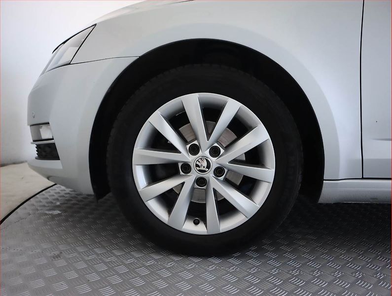 Škoda Octavia (2017) Style 1.6 TDI, Tempomat - fotka 15 z 19