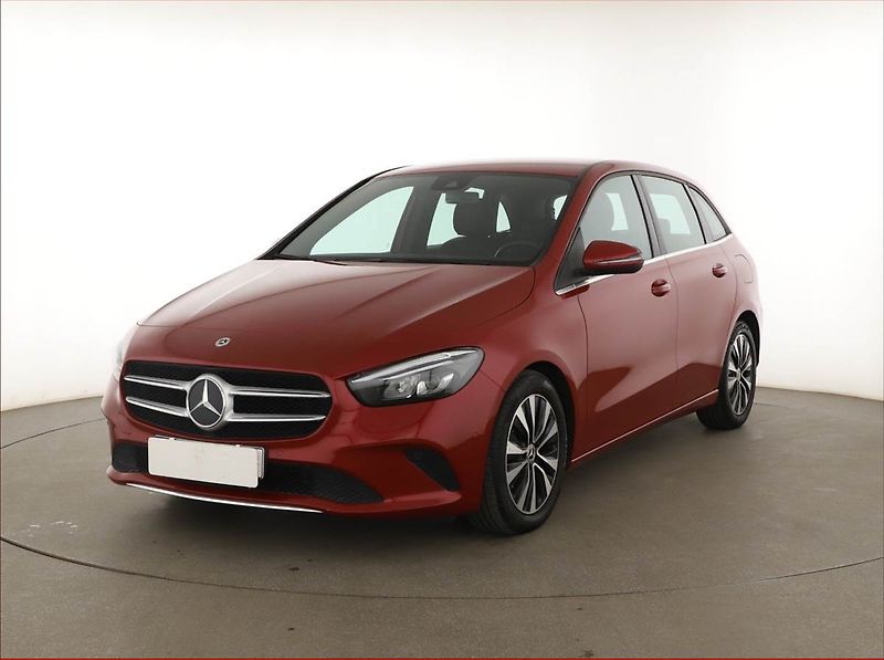 Mercedes-Benz Třídy B (2021) B 180 d, Automat, Kůže, Navi - fotka 2 z 17
