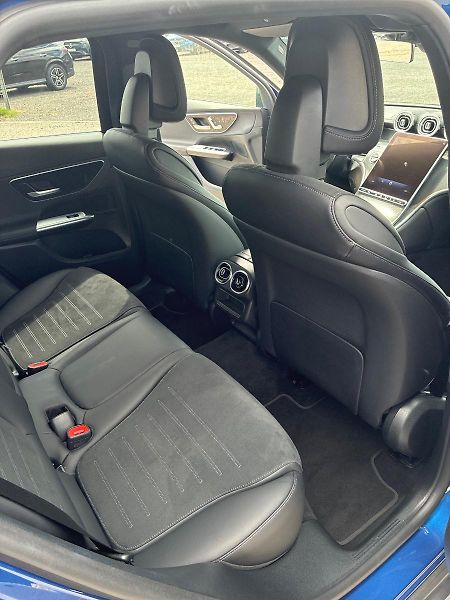 Mercedes-Benz GLC (2024) 220d 4MATIC - fotka 8 z 10