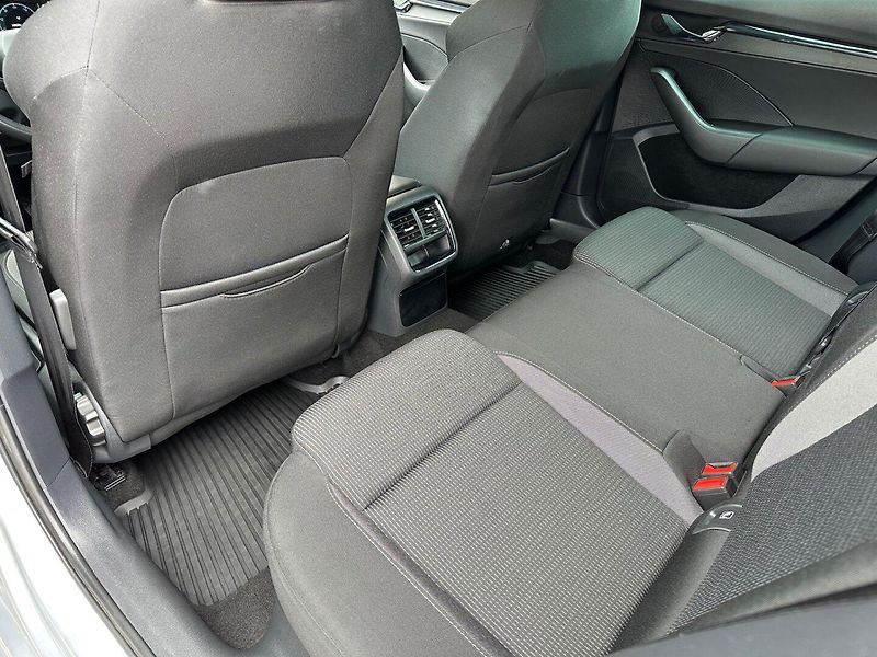 Škoda Octavia 2.0TDI 85kW DSG - ČR - fotka 21 z 27