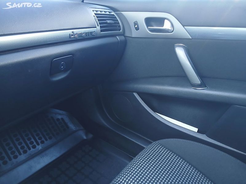 Peugeot 407 2.0 HDI 100kW - fotka 21 z 25