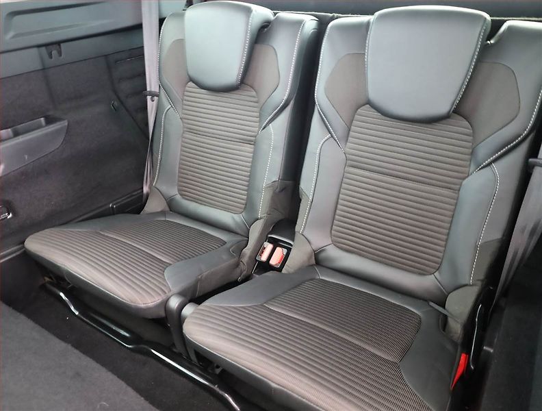 Renault Grand Scénic (2018) 1.3 TCe, 7 míst, Serv.kniha - fotka 16 z 18