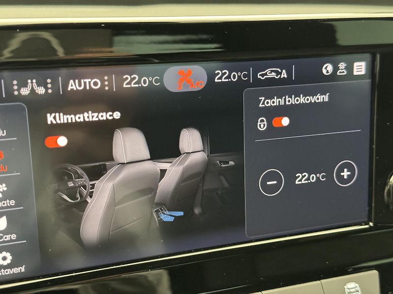 Seat Leon 1.5 TSI 110kW FR CZ - fotka 48 z 52