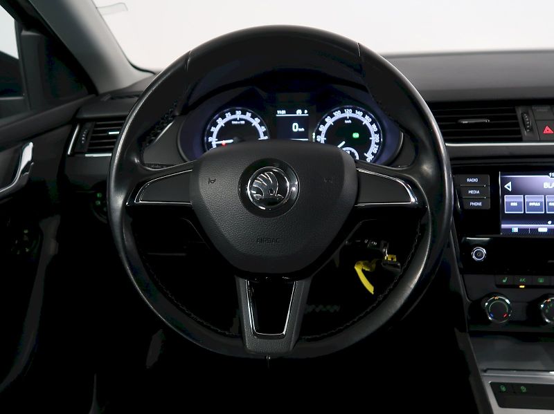 Škoda Octavia (2018) AMBITION 1.6TDI 85KW DSG - fotka 16 z 30