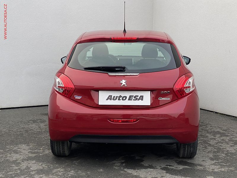 Peugeot 208 (2013) 1.2i, ČR, Active, +kola - fotka 5 z 14
