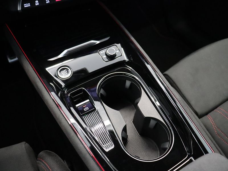 Audi Q3 TFSI Stronic - fotka 23 z 30