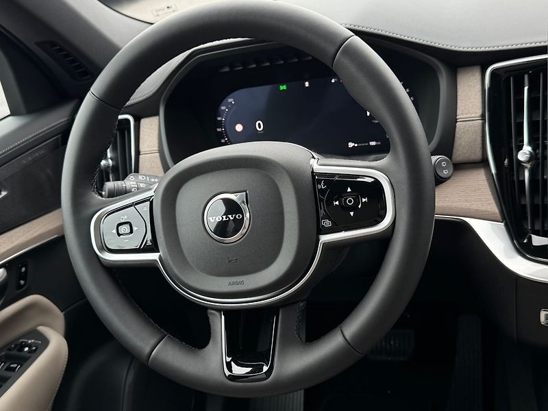 Volvo XC90 (2026) PLUS B5, VZDUCH, 360° - fotka 22 z 22