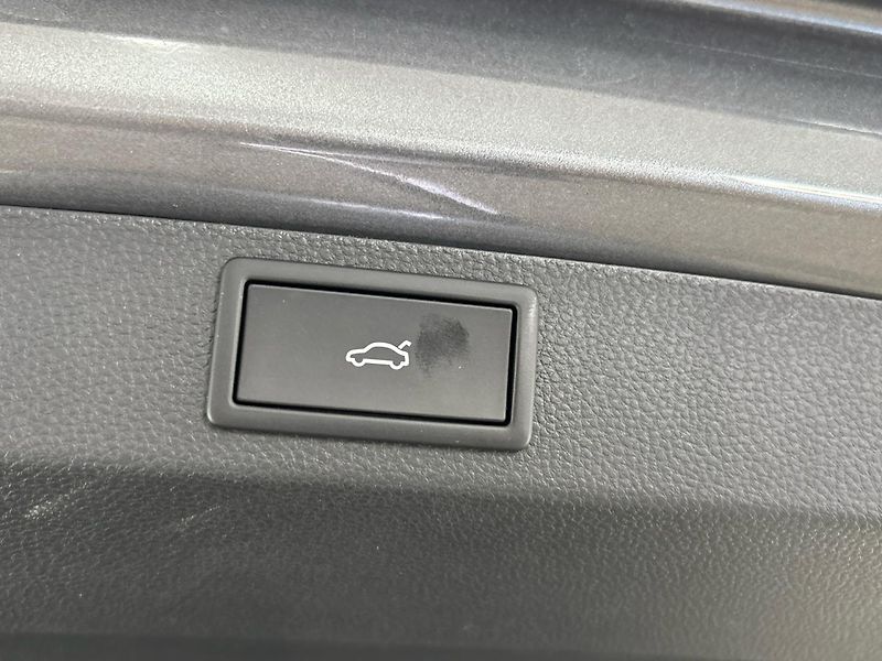 Škoda Karoq Sportline DSG - fotka 28 z 28