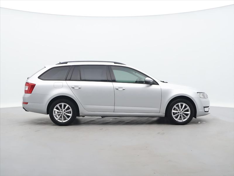Škoda Octavia 2,0 TDI 110kW DSG Navi DPH - fotka 8 z 26