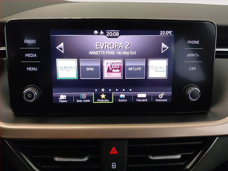 Škoda Kamiq (2023) Style Plus 1.0 TSI, Automat - fotka 13 z 17
