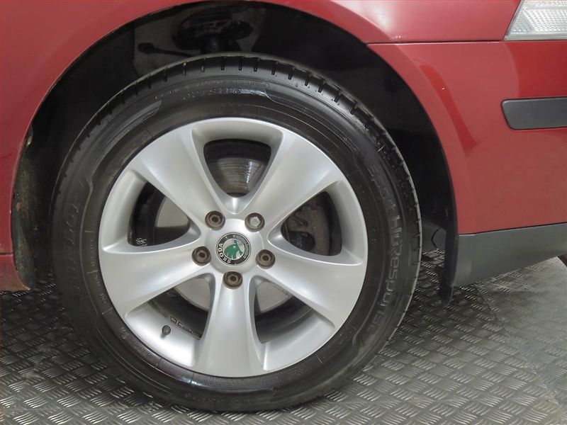 Škoda Octavia (2007) Ambiente 2.0 TDI, Tempomat - fotka 14 z 18
