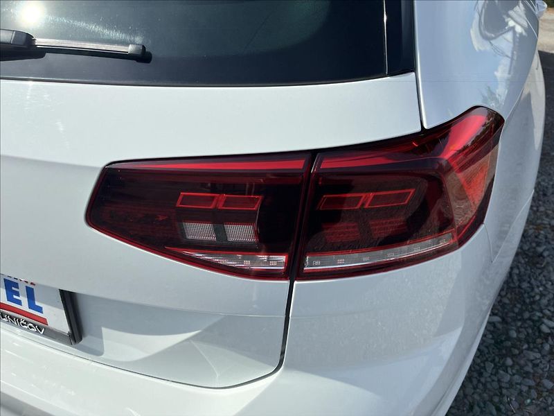 Volkswagen Passat 2,0 TDi DSG DPH  Webasto,Kamer - fotka 41 z 50