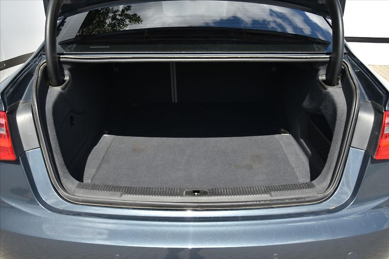 Audi A6 3.0 TDI 180kW QUATTRO ČR - fotka 11 z 30