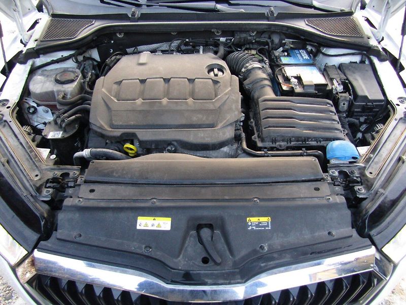 Škoda Octavia (2020) 2.0 TDI 110kW DSG ACC MATRIX - fotka 43 z 43