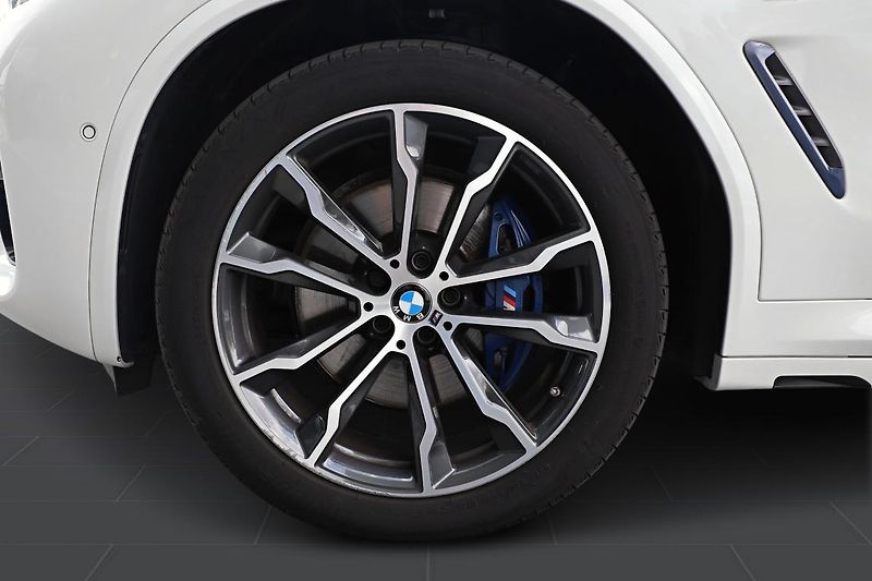 BMW X3 xDrive20d - fotka 7 z 14