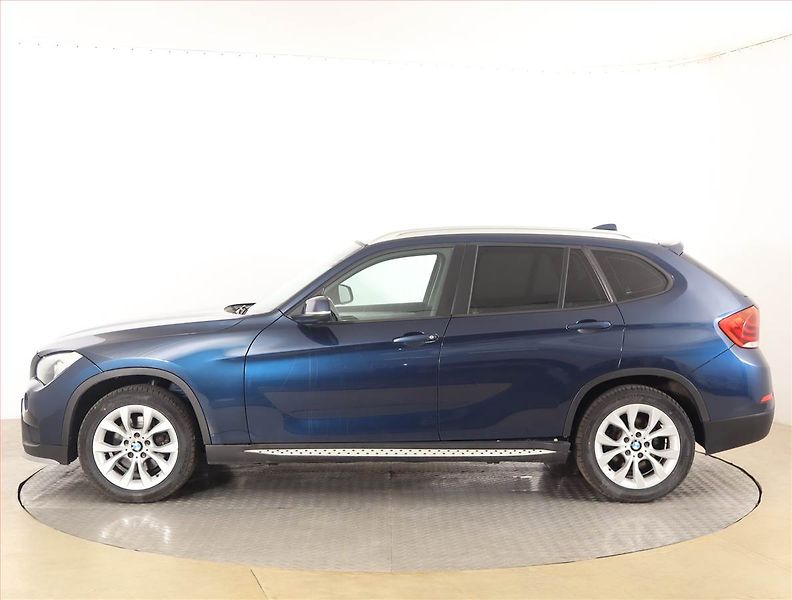 BMW X1 (2014) xDrive18d, 4X4, Automat, Navi - fotka 3 z 18