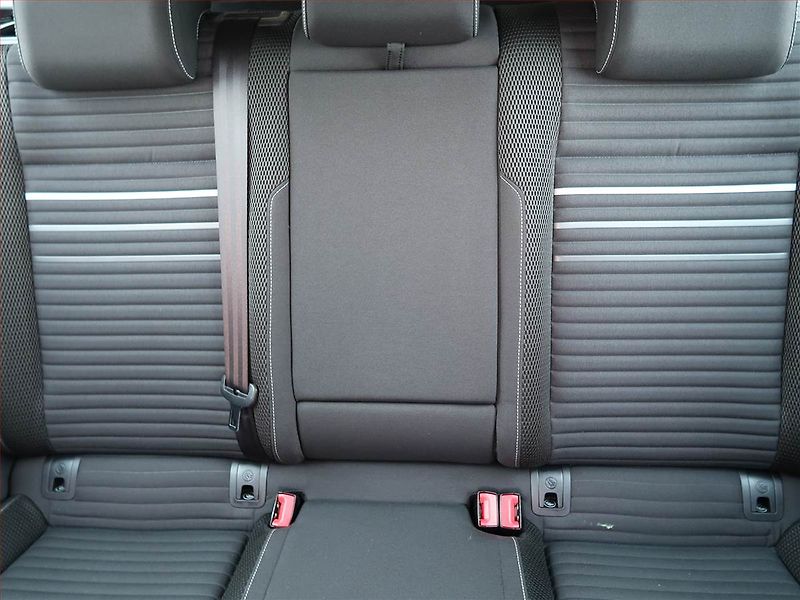 Volkswagen Golf (2014) 1.6 TDI, Navi, Tempomat - fotka 10 z 19