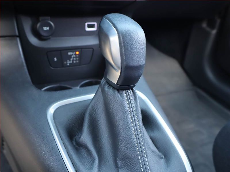 Citroën C3 (2023) 1.2 PureTech, Automat - fotka 13 z 18