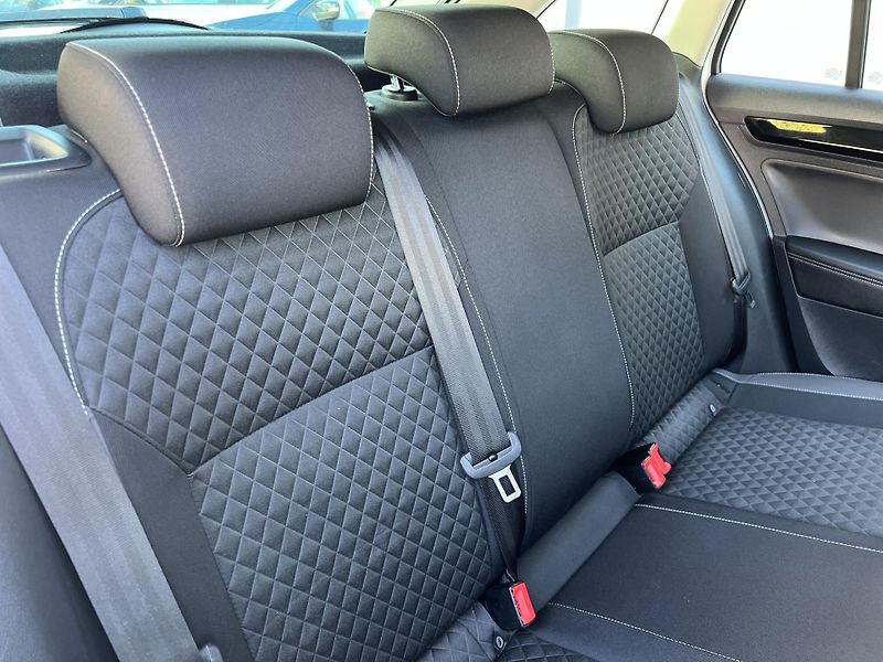 Škoda Rapid Spaceback 1.0TSi 81kw KAMERA - fotka 28 z 44