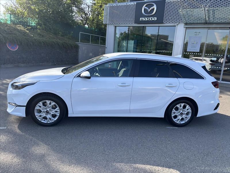 Kia Ceed 1,5 TGDi AT TOP ZÁRUKA ADAPTIV - fotka 2 z 45