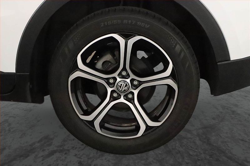 MG ZS (2025) 1.5 i, Elegance, Navigace - fotka 12 z 16