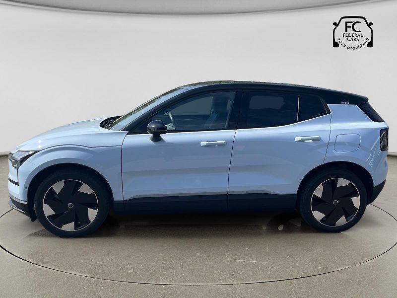 Volvo EX30 AWD Ultra Twin/TZ/360/ Kola - fotka 2 z 55