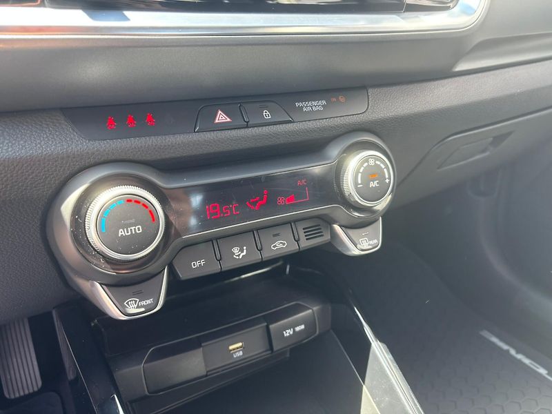 Kia Stonic - fotka 14 z 18