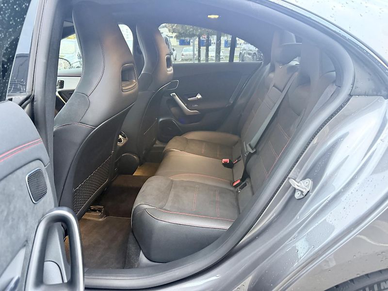 Mercedes-Benz CLA (2020) 45 4MATIC+ kupé - fotka 12 z 46