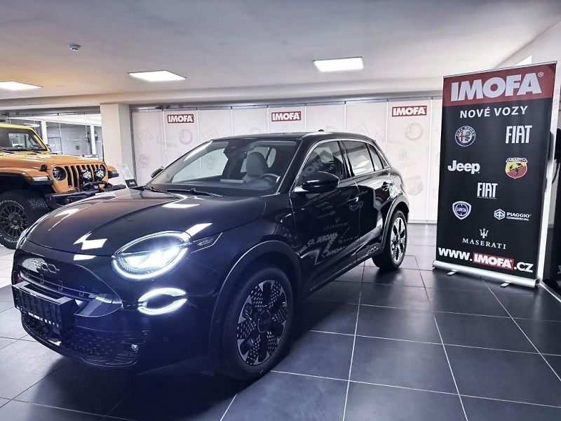 Fiat 600 (2026) 1.2 Turbo Hybrid 145k MHEV eDC - fotka 3 z 18