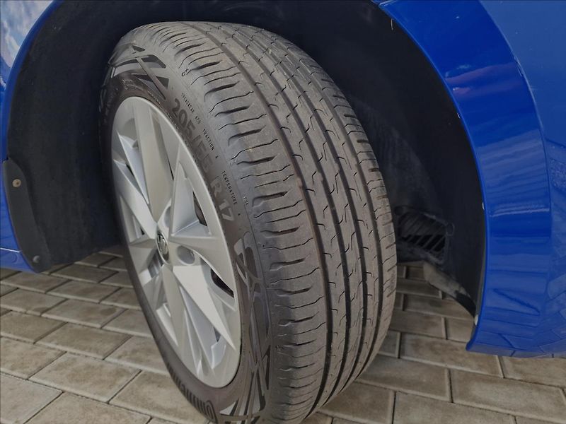 Škoda Octavia 2.0 TDI Style Combi,ČR,1.Maj. - fotka 46 z 49