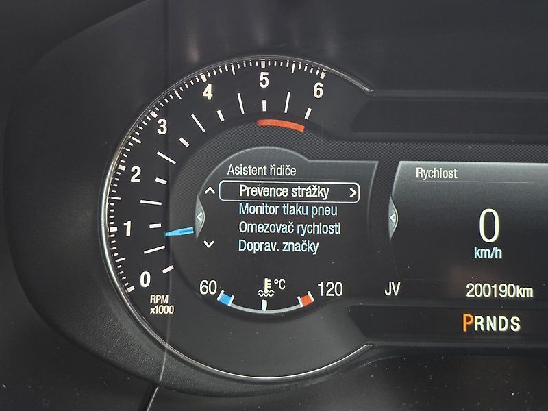 Ford S-MAX TITANIUM 2.0 132kW LED + NAVI - fotka 23 z 42