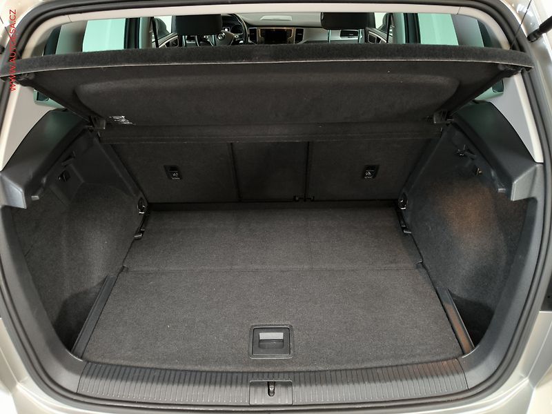 Volkswagen Golf Sportsvan (2017) 1.6TDi, DSG - fotka 7 z 17