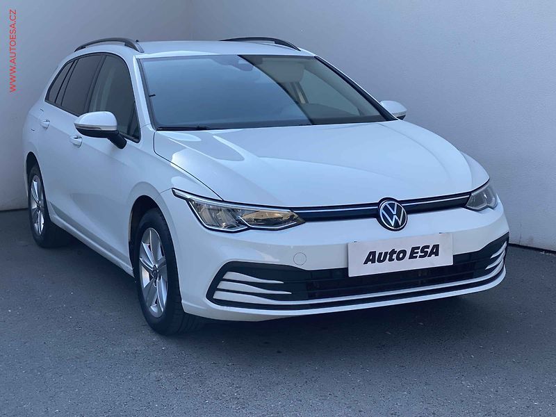 Volkswagen Golf (2022) 2.0 TDi, ČR, Life, LED - fotografie inzerátu