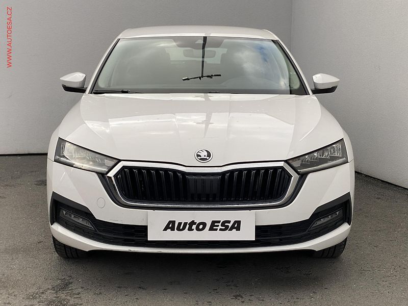 Škoda Octavia (2021) 1.5TSi e-TEC, 1.maj,ČR - fotka 2 z 17