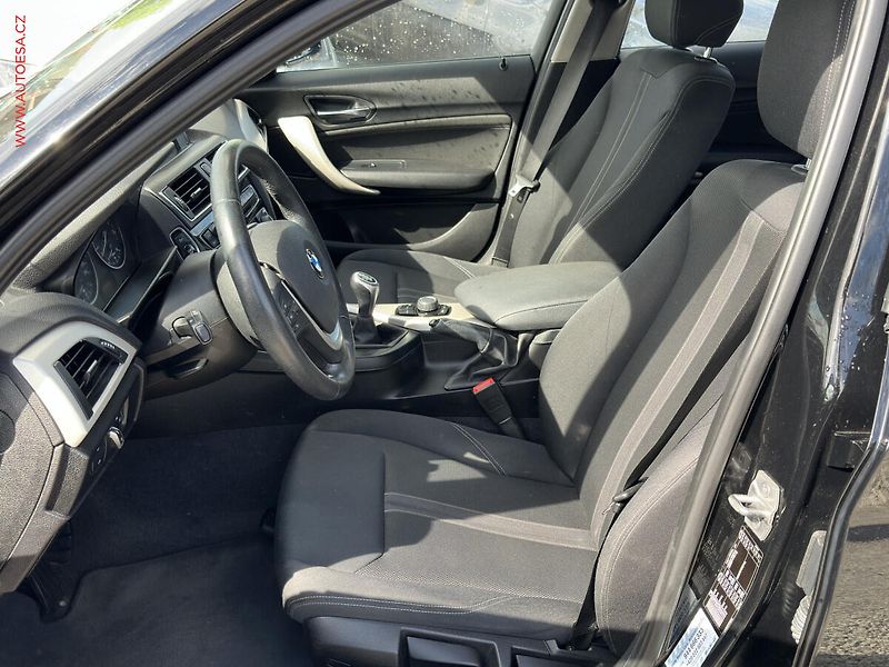 BMW Řada 1 (2016) 1.5 i 116i, ČR, Advantage - fotka 9 z 20
