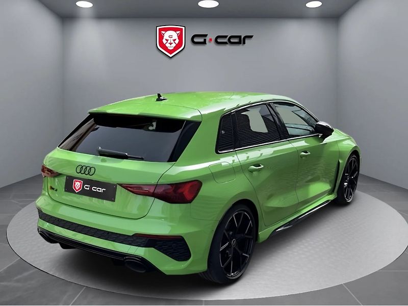 Audi RS 3 Sportback 2.5TFSI Quattro - fotka 2 z 4
