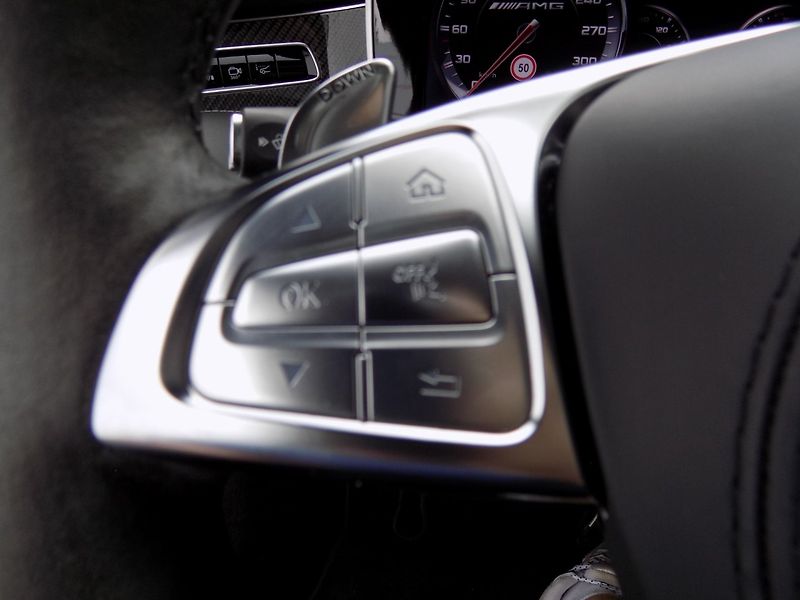 Mercedes-Benz Třídy S (2015) 63AMG/4Matic/2.maj.ČR/LED/ - fotka 28 z 50