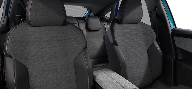 Peugeot 3008 (2026) BUSINESS Hybrid 145k e-DCS6 - fotka 9 z 9