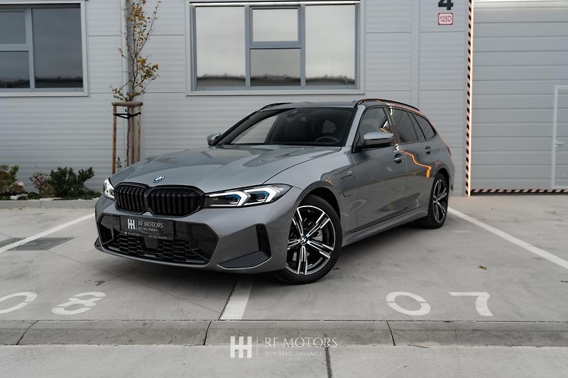 BMW Řada 3 (2025) 330e Touring 292 k, M paket - fotka 1 z 20