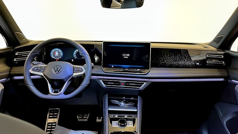Volkswagen Tiguan TDI 4M R-Line Plná výbava - fotka 11 z 14