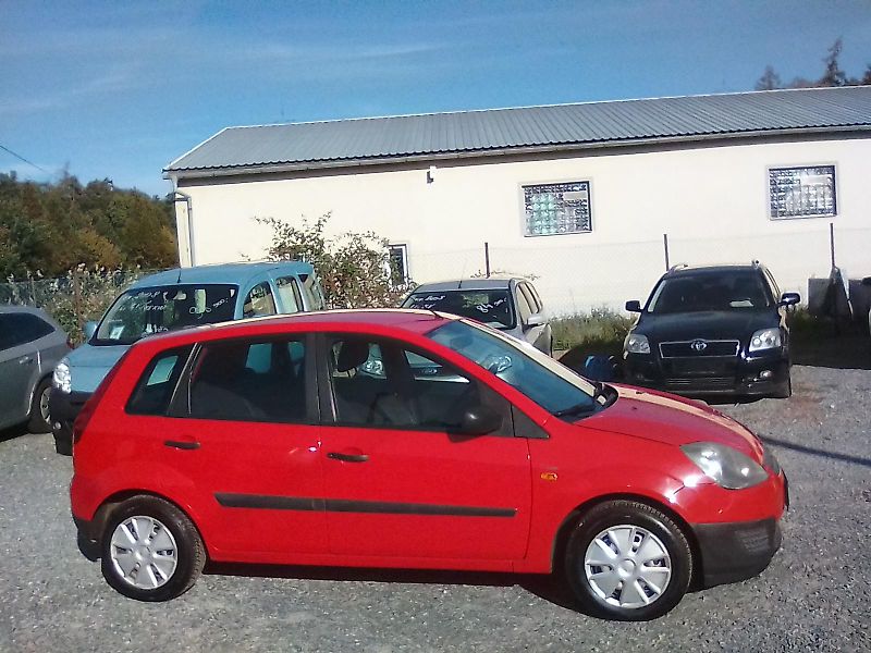 Ford Fiesta (2006) 1.3i , jede super - fotka 2 z 28
