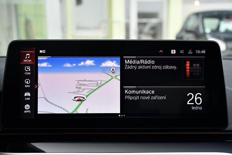 BMW Řada 5 530d xDrive M-SPORT K360 ČR 1M - fotka 27 z 40