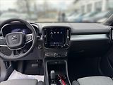 Volvo XC40 2,0 Plus B3 Black Edition 3760 - náhled 9