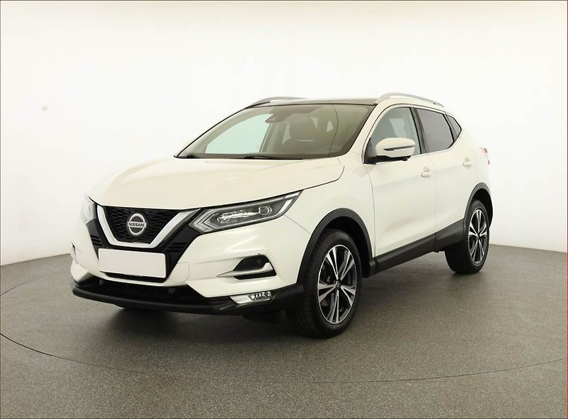 Nissan Qashqai (2018) 1.6 DIG-T, Navi, Tempomat - fotka 2 z 19