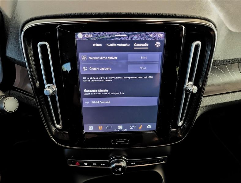 Volvo C40 0,0 Recharge Ultimate SOH 90,3 - fotka 29 z 50