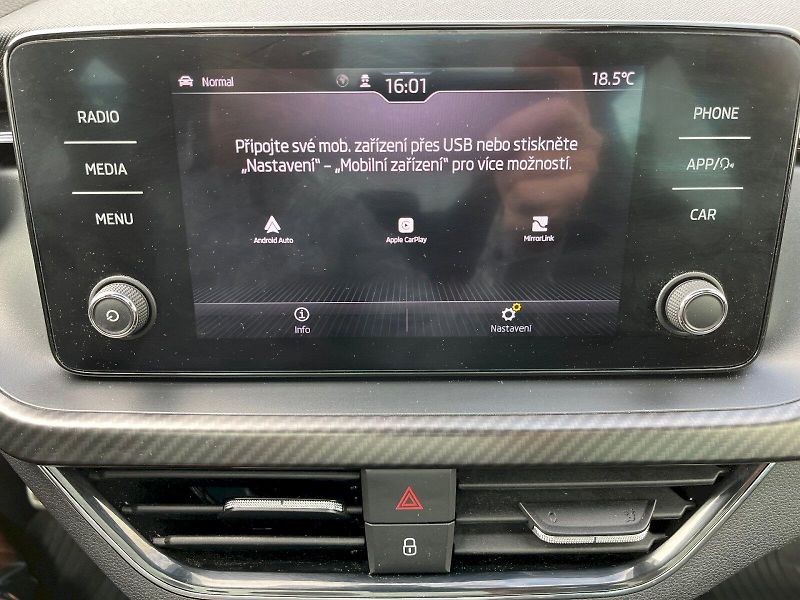 Škoda Scala (2023) 1.5 TSI 110kW Monte Carlo - fotka 21 z 29