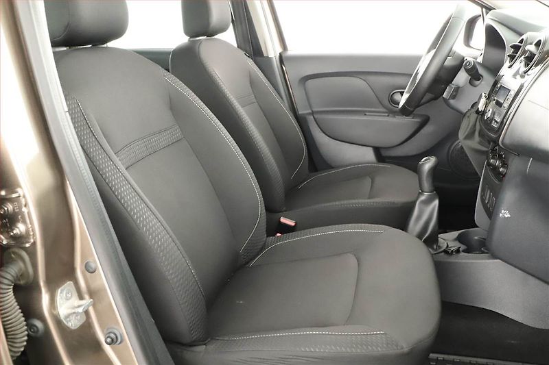 Dacia Logan (2018) 1.0 SCe, Serv.kniha - fotka 7 z 12