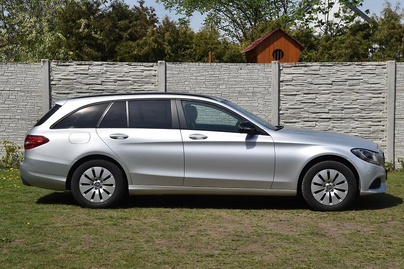 Mercedes-Benz Třídy C 180 CDi,KŮŽE,TEMP,NAVI,KLIMA - fotka 2 z 48